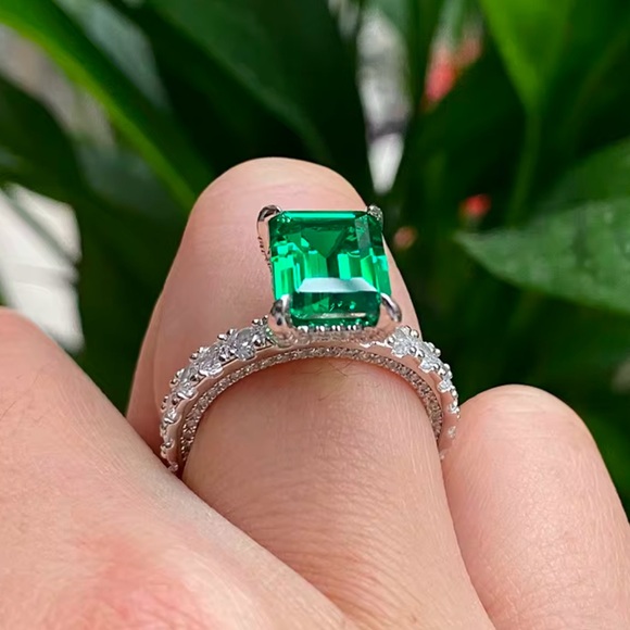 S925 Sterling Silver Radiant Cut Green Vintage Emerald Cubic Zirconia Ring - Picture 7 of 15